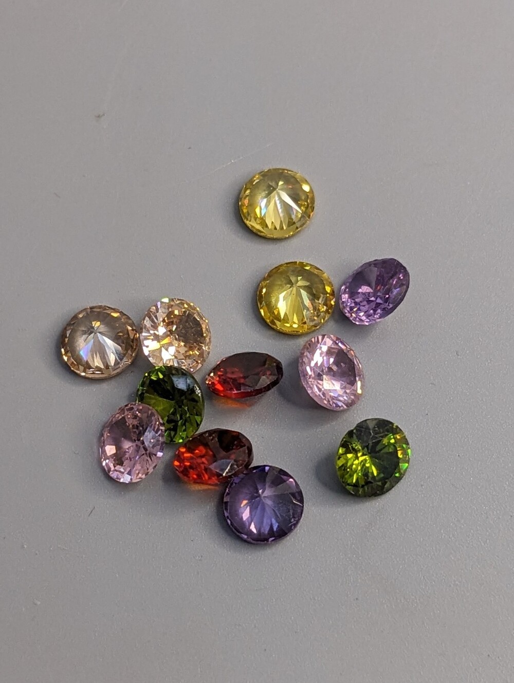 Synthetic Sapphire Glass 6mm Round Cut Set 12 Jewelry Making Gemstone